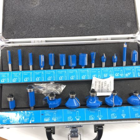 ДД RYOBI リョービ トリマー 程度B 箱付 100v ルータービットセット付 MTR-42 ブルー