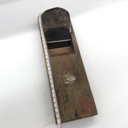 ДД  大工道具 カンナ 程度C 身幅70㎜ 玉鋼 3000 こばんまきた Bランク