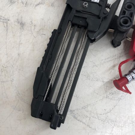 ДД MAX マックス エアツール スーパーネイラ 高圧 足長25~50㎜ 肩幅4㎜ HA-50F1(D)4MAﾌﾛｱ レッド