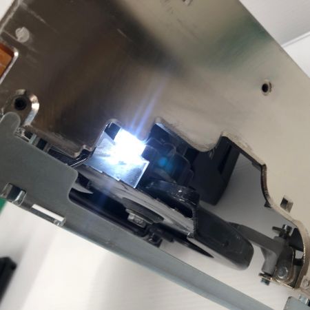 ДД MAX マックス 18V 充電式集じん丸のこ 充電器・充電池2個・ケース付 PJ-CS53CDP-BC レッド