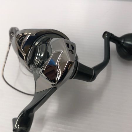 σσ SHIMANO シマノ スピニングリール 22ステラ C5000XG 箱付 キズあり 043979