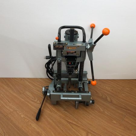 ДД HITACHI 日立 100v 30mm 角のみ  BS30 シルバー