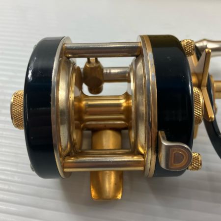 σσ DOULUCK  ベイトリール バイトマン77