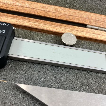 ДД Mitutoyo  デジタルノギス CD-30