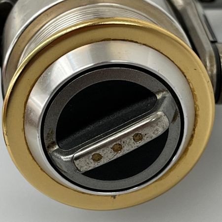SHIMANO シマノ スピニングリール ツインパワー 2500MgS キズ有 SC 752