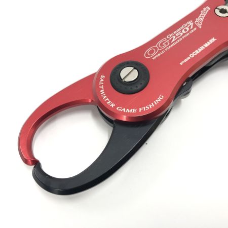 σσ STUDIO OCEAN MARK フィッシュグリップ OG2507 レッド