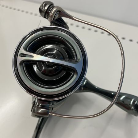 σσ SHIMANO シマノ SHIMANO    22 ステラ C3000XG　箱有り 043924