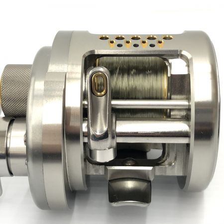 σσ SHIMANO シマノ リール ベイトリール カルカッタ CONQUEST 100DC 箱・布袋付 01865 シルバー