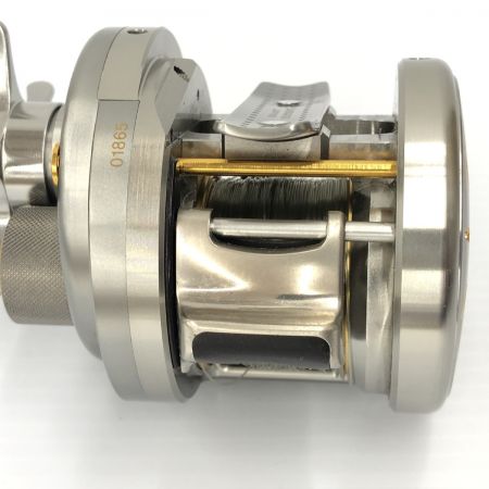 σσ SHIMANO シマノ リール ベイトリール カルカッタ CONQUEST 100DC 箱・布袋付 01865 シルバー