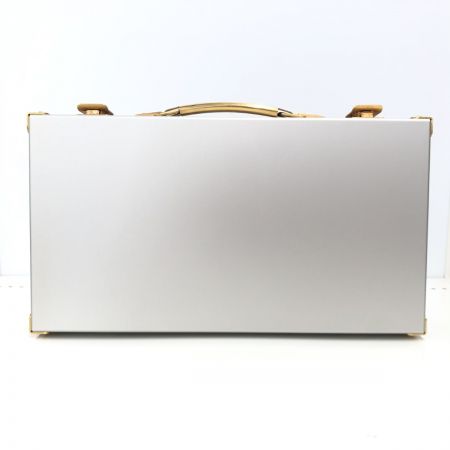 σσ Megabass メガバス タックルボックス アサイラムアイバンク