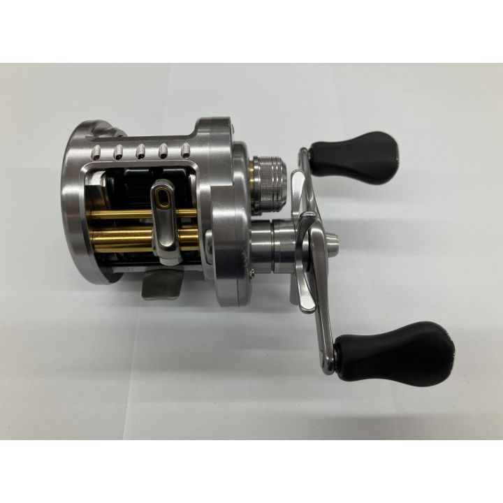 σσ SHIMANO シマノ 09カルカッタコンクエスト201DC 02282｜中古 