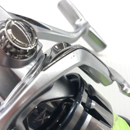 SHIMANO シマノ  スピニングリール SHIMANO 04024 STRADIC 4000XG 程度B 04024