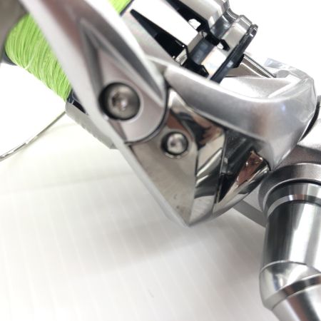 SHIMANO シマノ  スピニングリール SHIMANO 04024 STRADIC 4000XG 程度B 04024