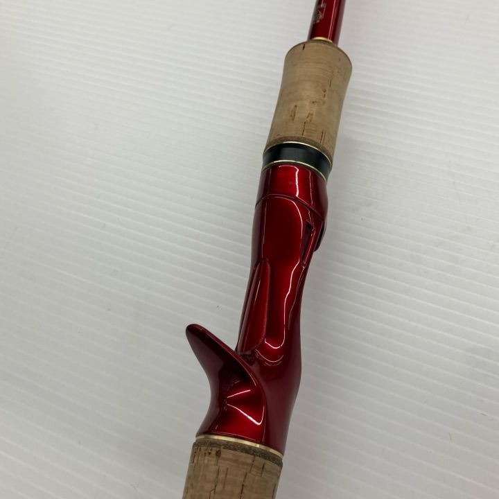 σσ SHIMANO シマノ 18ワールドシャウラ 1832R-2 美品 程度A ロゴ無し