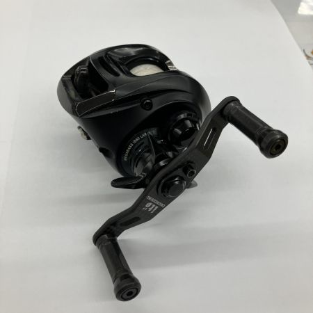 σσ Megabass メガバス リール ベイトリール IS63 ﾗﾘｱｯﾄ