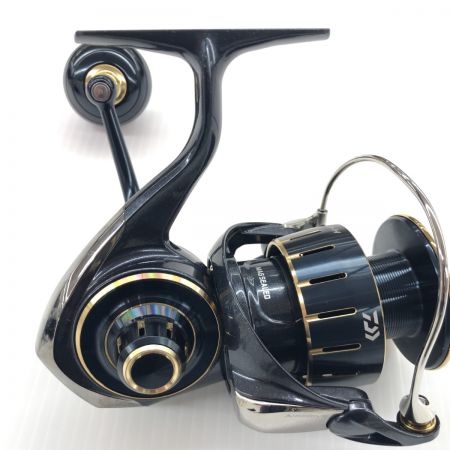 σσ DAIWA ダイワ スピニングリール 23ソルティガ 5000-H 美品 未使用品(S) 箱付 224041
