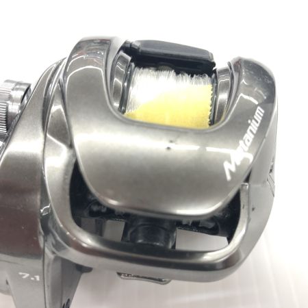 σσ SHIMANO シマノ ベイトリール  20メタニウムHG RH 程度B 04114