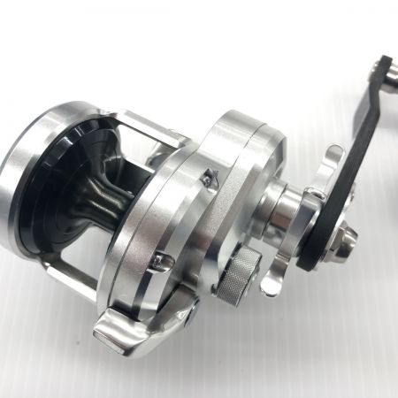 σσ SHIMANO シマノ ベイトリール 11オシアジガー 1500HG 程度B 箱付 02745