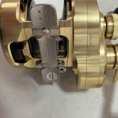 SHIMANO シマノ ベイトリール カルカッタコンクエストMD 300XGLH 045935