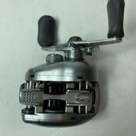 SHIMANO シマノ ベイトリール 07メタニウムMg 02117 箱・リールポーチ・スプール付