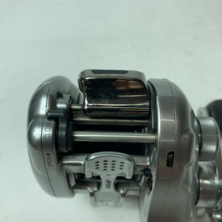 SHIMANO シマノ ベイトリール 07メタニウムMg 02117 箱・リールポーチ・スプール付