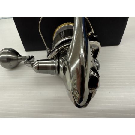σσ SHIMANO シマノ 18ステラ C5000XG 程度A 03811