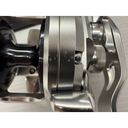 SHIMANO シマノ ベイトリール 17オシアジガー 1500HG 03667