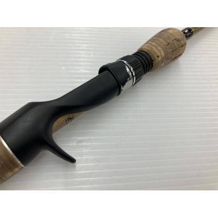 σσ Megabass メガバス クランキングカスタム CF4-610Z