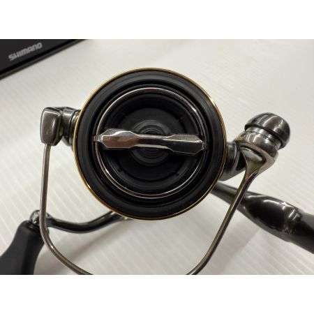 σσ SHIMANO シマノ 20ツインパワーC2000S キズ有 程度B 04136