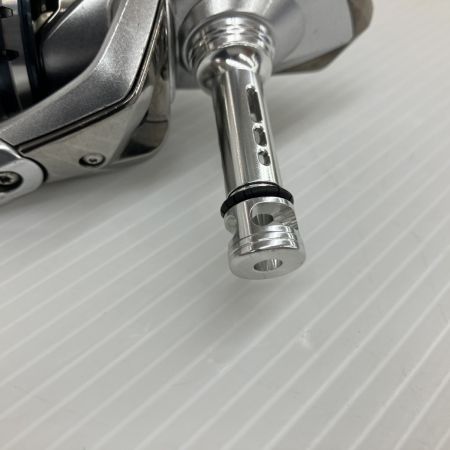 σσ SHIMANO シマノ 19ストラディック C3000 シャリ感強め 04018