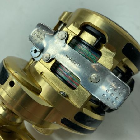 SHIMANO シマノ ベイトリール 16オシアコンクエスト 300PG 03592 カーボンステッカー 本体のみ