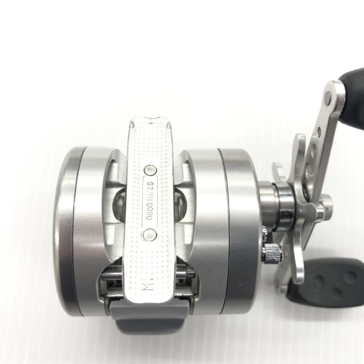 σσ Abu Garcia アブガルシア ベイトリール モラム キズ有 程度B 替