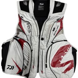 σσ DAIWA ダイワ フィッシングベスト DAIWA SIZE XL ホワイト DV-1021 ホワイト Bランク