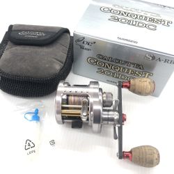 σσ SHIMANO シマノ  ベイトリール  09カルカッタコンクエスト 201DC キズ有 程度BC オフセットハンドル付き 02282 Bランク
