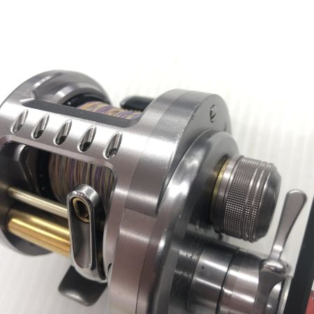 σσ SHIMANO シマノ  ベイトリール  09カルカッタコンクエスト 201DC キズ有 程度BC オフセットハンドル付き 02282