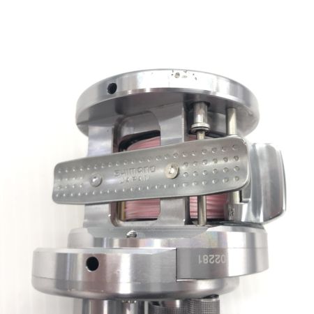 σσ SHIMANO シマノ  ベイトリール  09カルカッタコンクエスト 200DC キズ有 程度B 09カルカッタコンクエスト 200DC