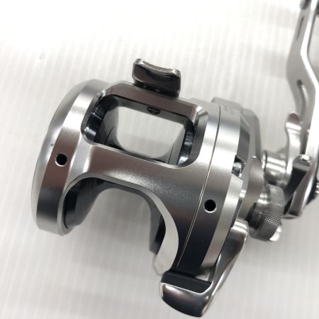σσ SHIMANO シマノ  ベイトリール 17 オシアジガー 1501HG 程度B 箱付 ハンドルノブAE82付き 03668