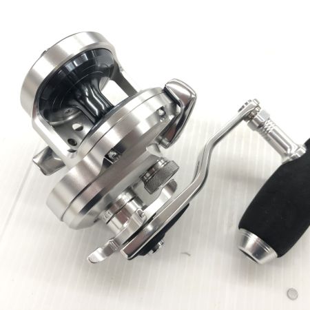 σσ SHIMANO シマノ  ベイトリール 17 オシアジガー 1501HG 程度B 箱付 ハンドルノブAE82付き 03668