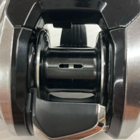 σσ SHIMANO シマノ 18炎月プレミアム 151HG 03791 ゴメクサスハンドル付き