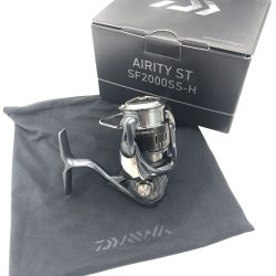 σσ SHIMANO シマノ スピニングリール SHIMANO 046772 24ツインパワー C2500SXG 美品 程度A 箱付 046772 Aランク