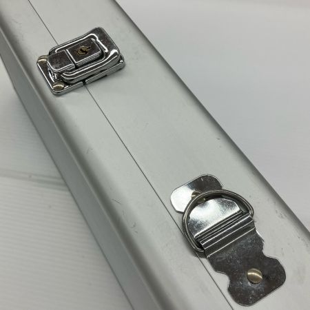 σσ  アルミケース 釣り竿入れ