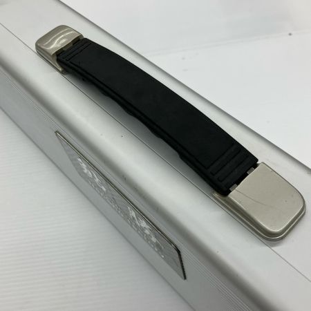 σσ  アルミケース 釣り竿入れ