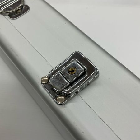 σσ  アルミケース 釣り竿入れ