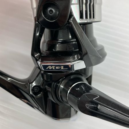 σσ SHIMANO シマノ スピニングリール ヴァンキッシュ C2000SHG 程度B 本体のみ 045249
