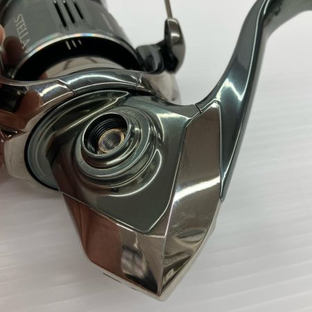 SHIMANO シマノ スピニングリール ステラ C3000MHG 美品 程度A 箱・取説付 043917