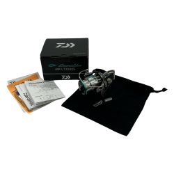 σσ DAIWA ダイワ スピニングリール 25 エメラルダス AIR LT2500S 箱付 00061320 Aランク