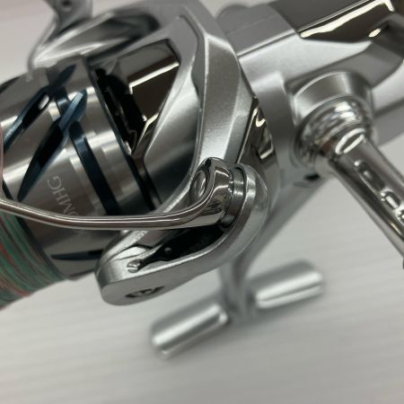 SHIMANO シマノ スピニングリール  23ストラディック 3000MHG ハンドルノブゴメクサス/リールスタンド付き 045874