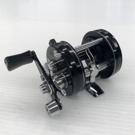 σσ Abu Garcia アブガルシア 両軸リール Ambassadeur 2500C #90-90-91