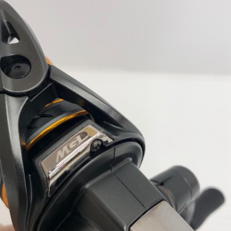 SHIMANO シマノ スピニングリール 21ソアレXR C2000SSPG 044273