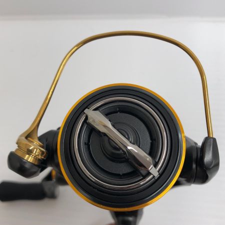 SHIMANO シマノ スピニングリール 21ソアレXR C2000SSPG 044273